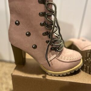 Stylish Pink Lace-Up Heeled Boots
